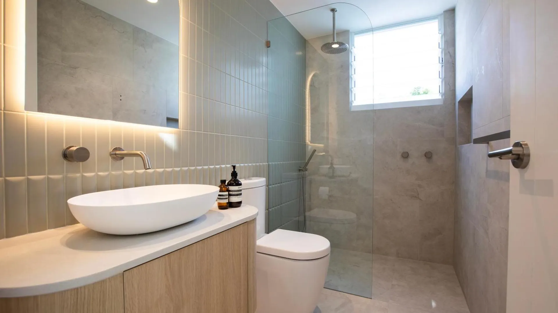 Coastal Luxury Playa Casa Escape - 2 Villa Kawana Waters Holiday home