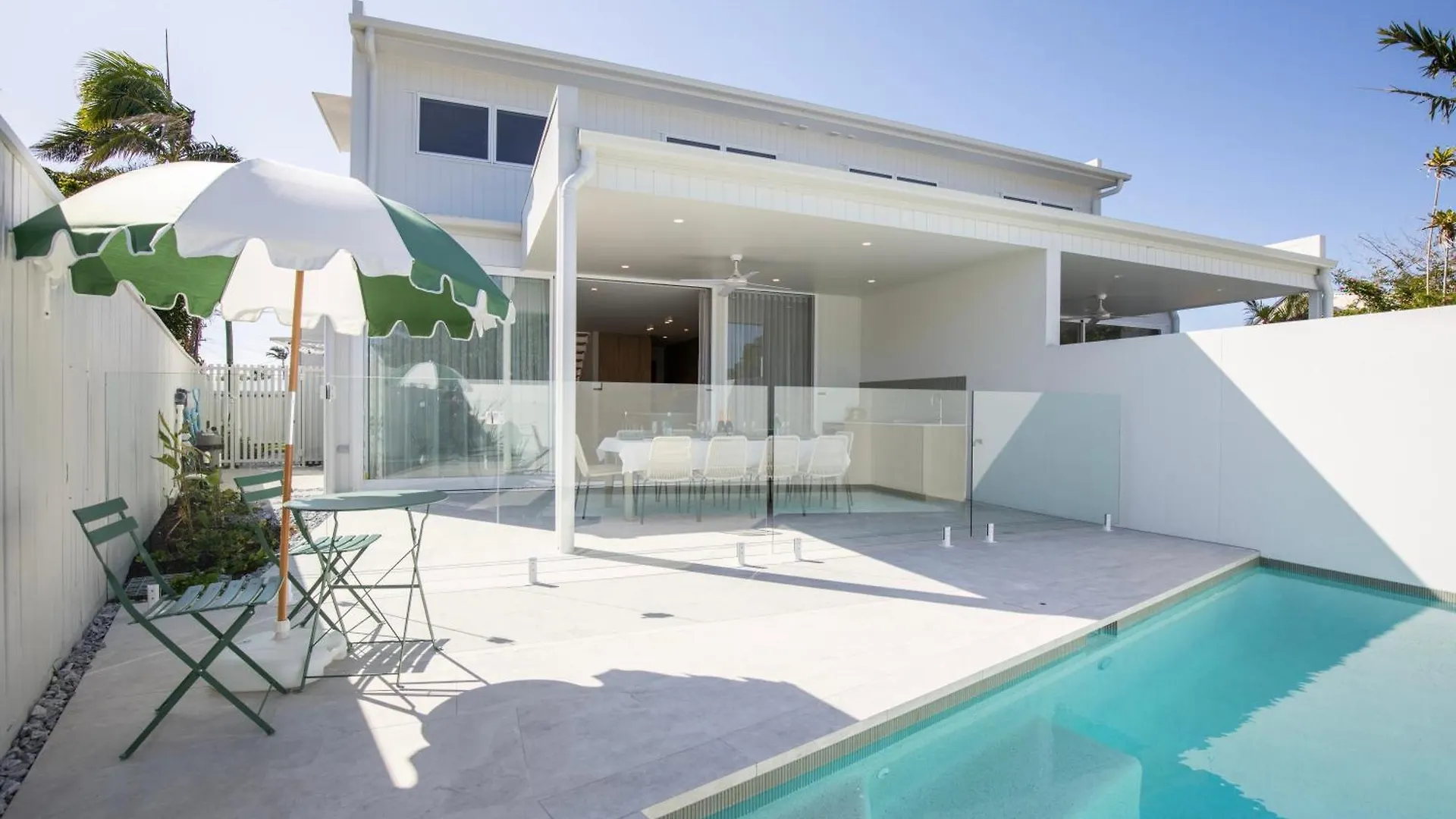 Holiday home Coastal Luxury Playa Casa Escape - 2 Villa Kawana Waters