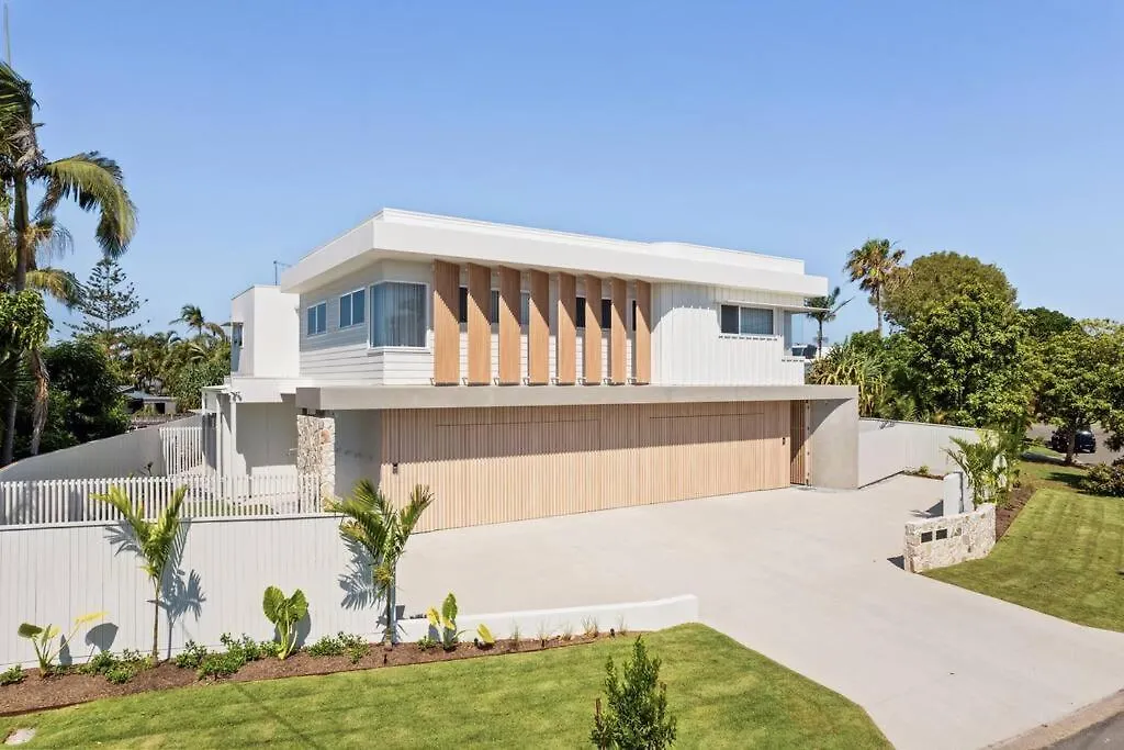 Coastal Luxury Playa Casa Escape - 2 Villa Kawana Waters Holiday home
